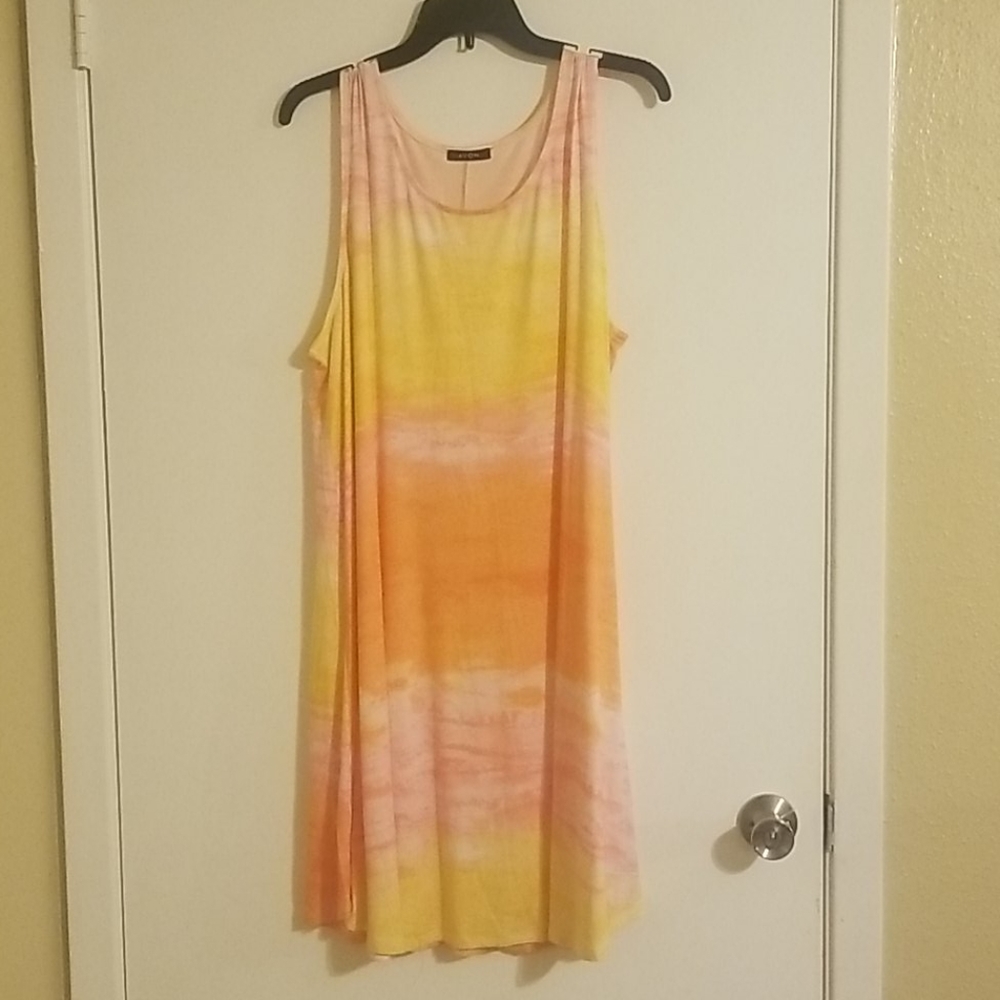 BRAND NEW dress